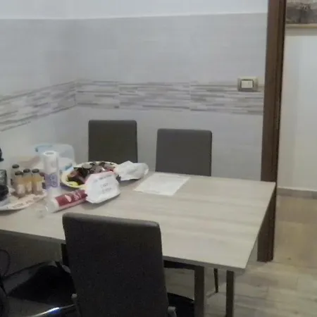 Edoardoapartments1 Bed & Breakfast 3*