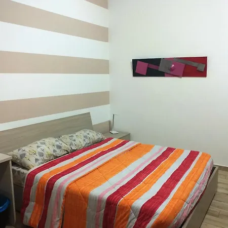 Edoardoapartments1 Bed & Breakfast 3*