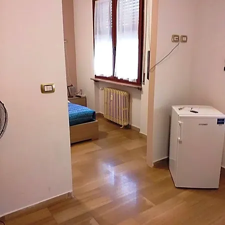 Edoardoapartments1 3* Верчелли
